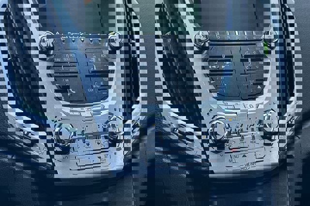 Used 2014 GMC Terrain SLE image 23