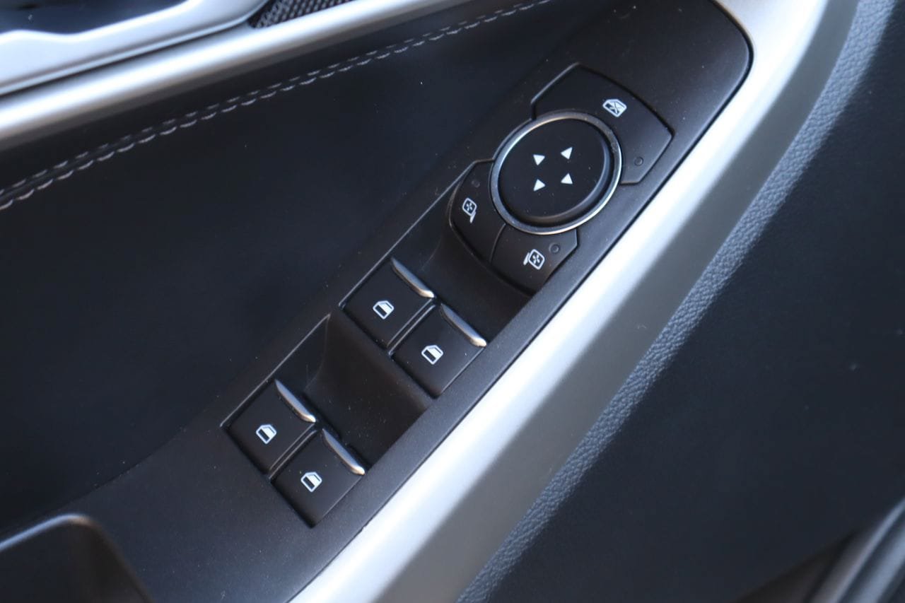 Used 2023 Ford Explorer XLT AWD/4WD image 22