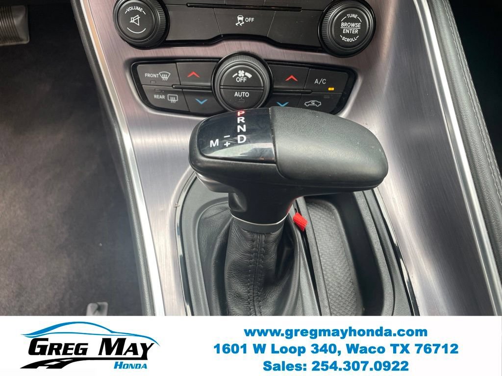 Used 2016 Dodge Challenger SXT w/ Cold Weather Group RWD image 19