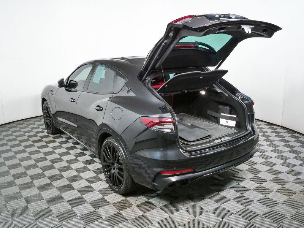 Used 2022 Maserati Levante Modena AWD/4WD image 28