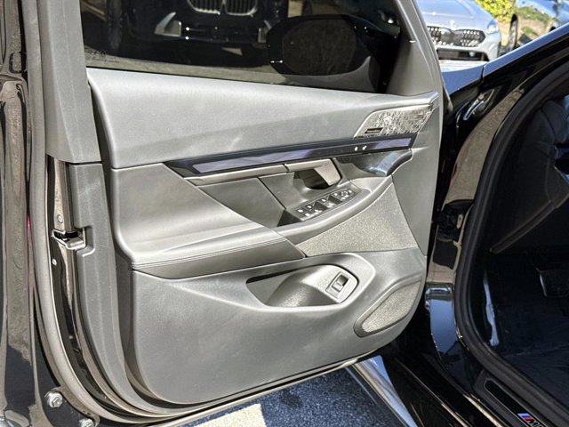 Certified 2025 BMW M5 w/ Executive Package image 16