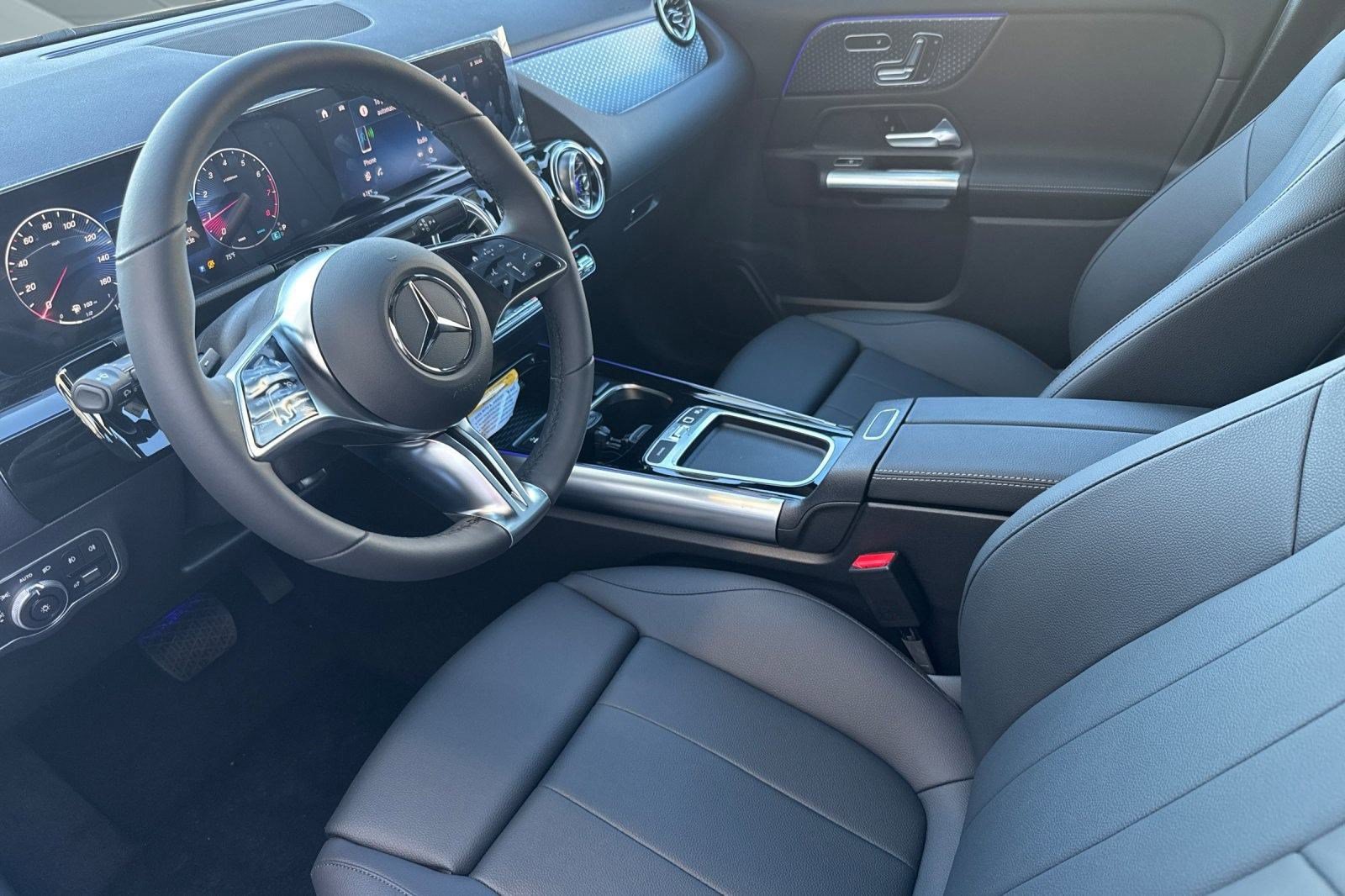 New 2025 Mercedes-Benz GLA 250 4MATIC image 4