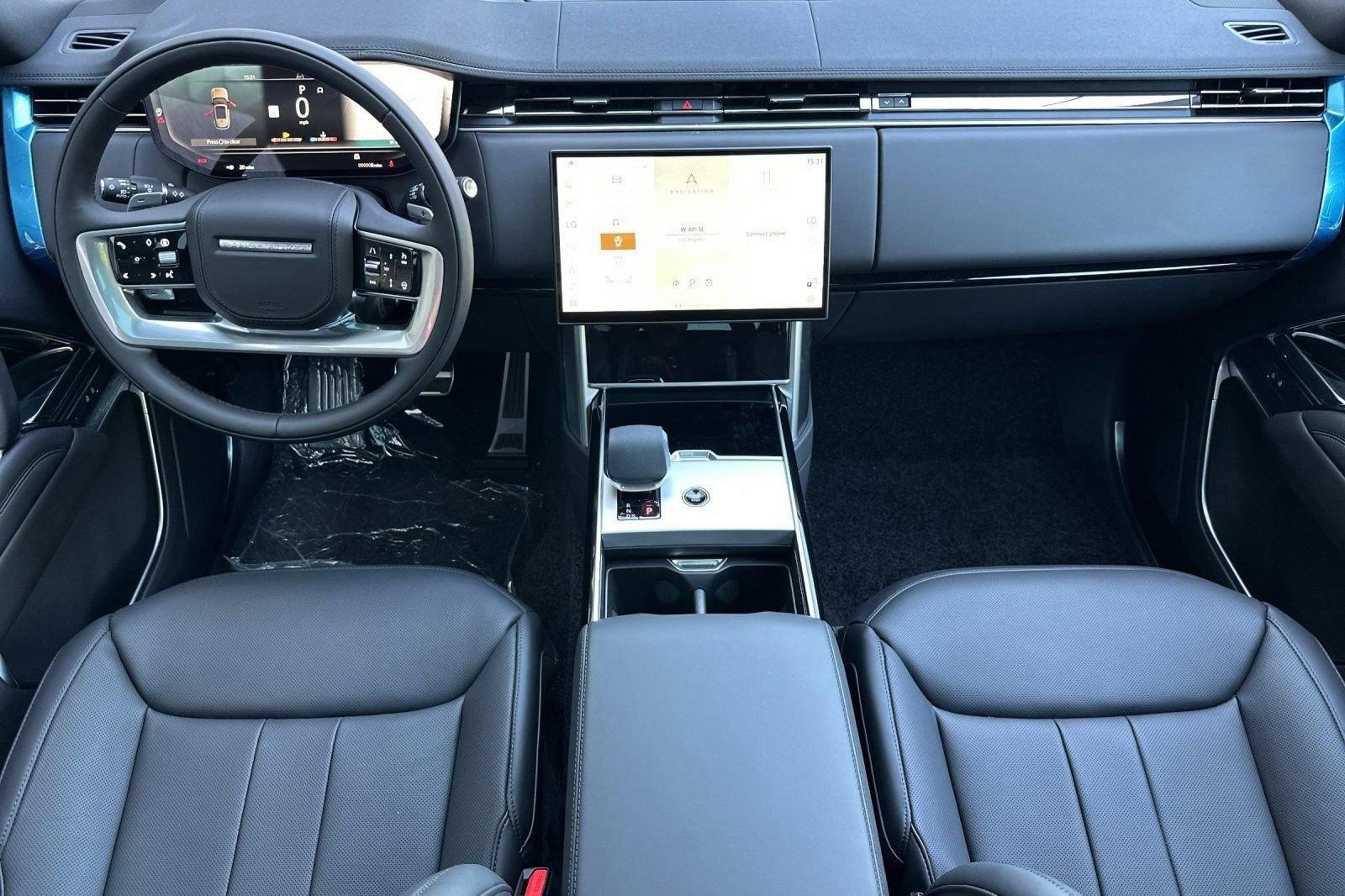 New 2026 Land Rover Range Rover Long Wheelbase SE AWD/4WD image 14