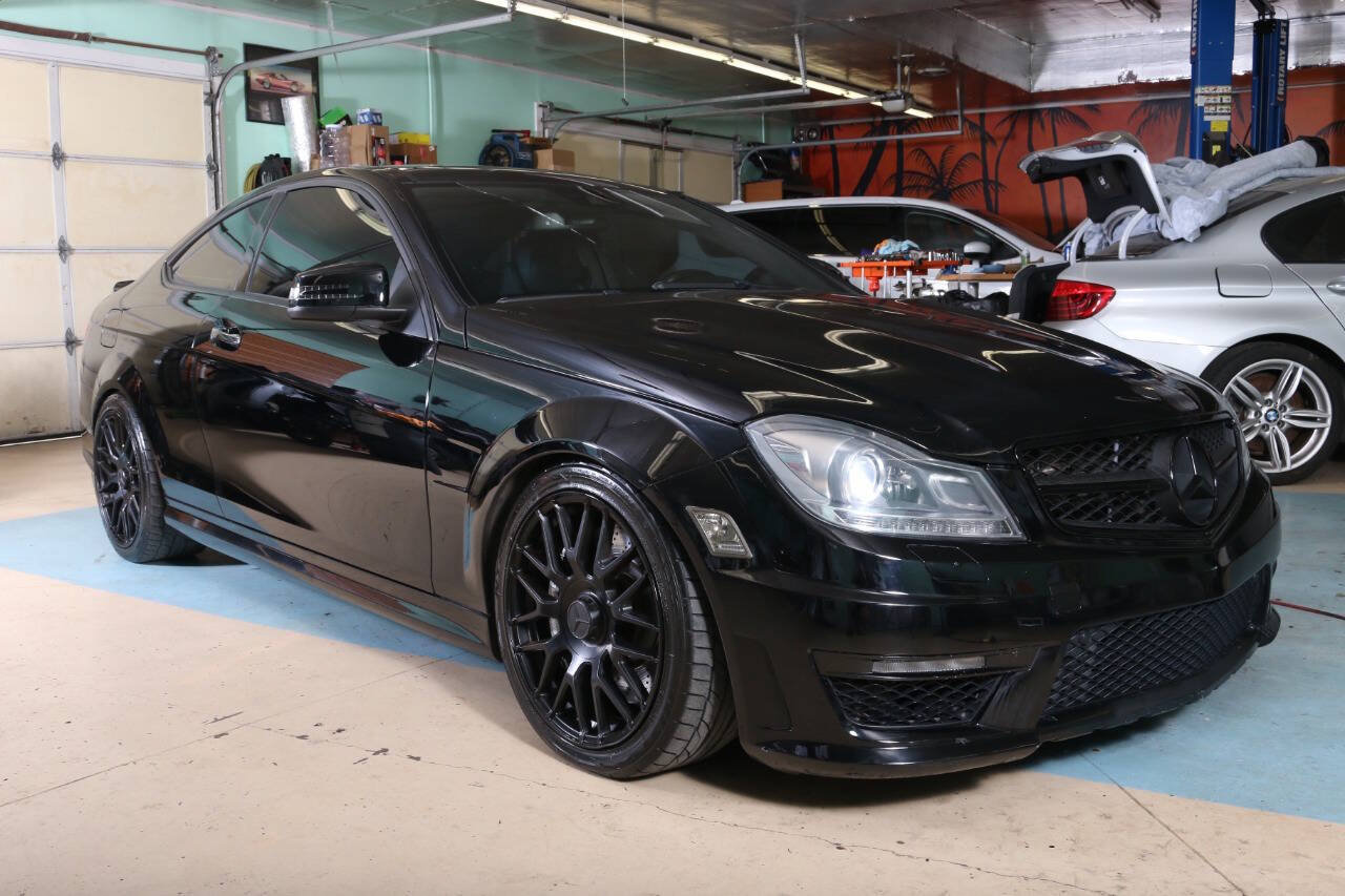 Used 2013 Mercedes-Benz C 63 AMG Coupe w/ Multimedia Pkg video 1