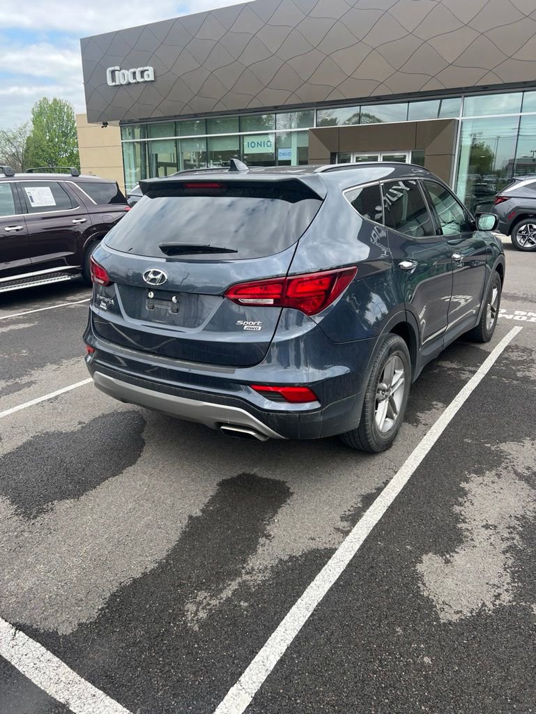 Used 2017 Hyundai Santa Fe Sport AWD/4WD image 4