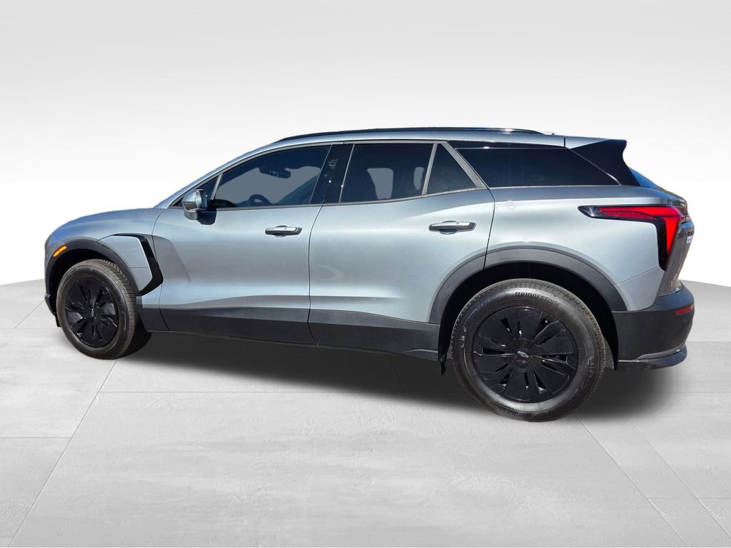 New 2025 Chevrolet Blazer EV LT w/ Midnight/Sport Edition FWD image 4