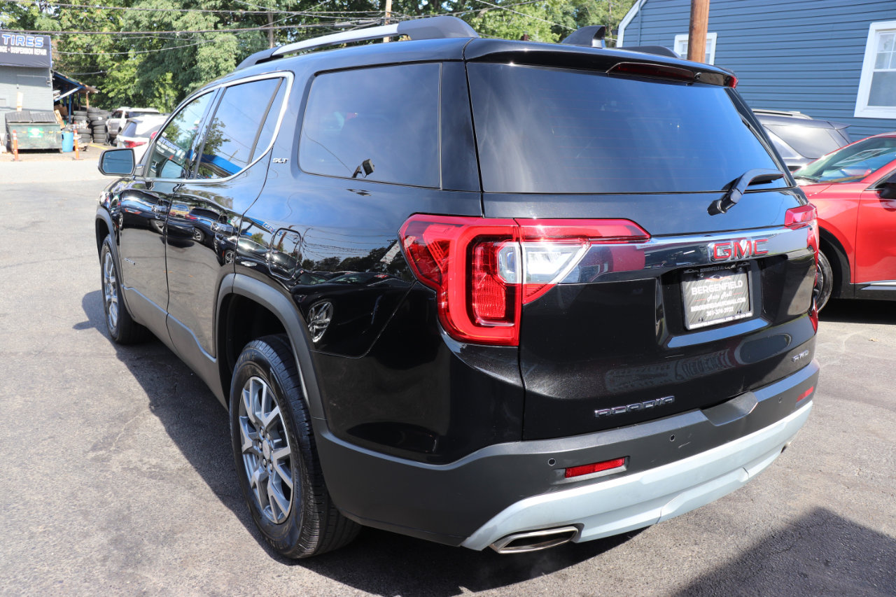 Used 2023 GMC Acadia SLT image 3