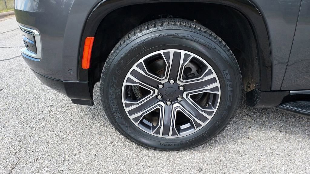 Used 2023 Jeep Wagoneer Series II image 9