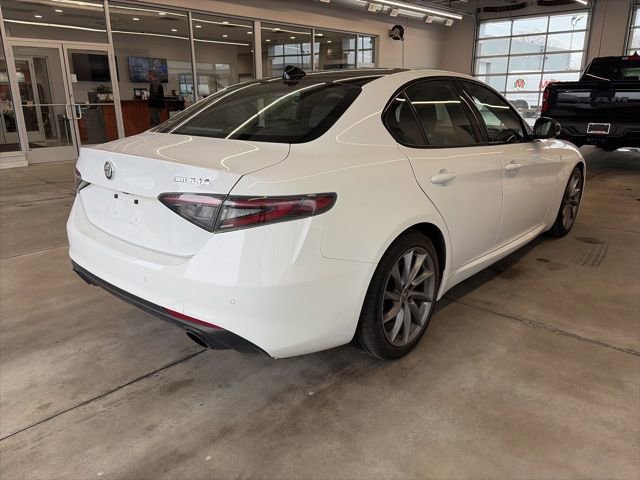 Used 2024 Alfa Romeo Giulia Ti image 4