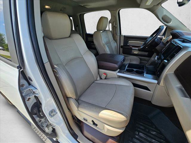 Used 2015 RAM 1500 Laramie w/ Convenience Group AWD/4WD image 19