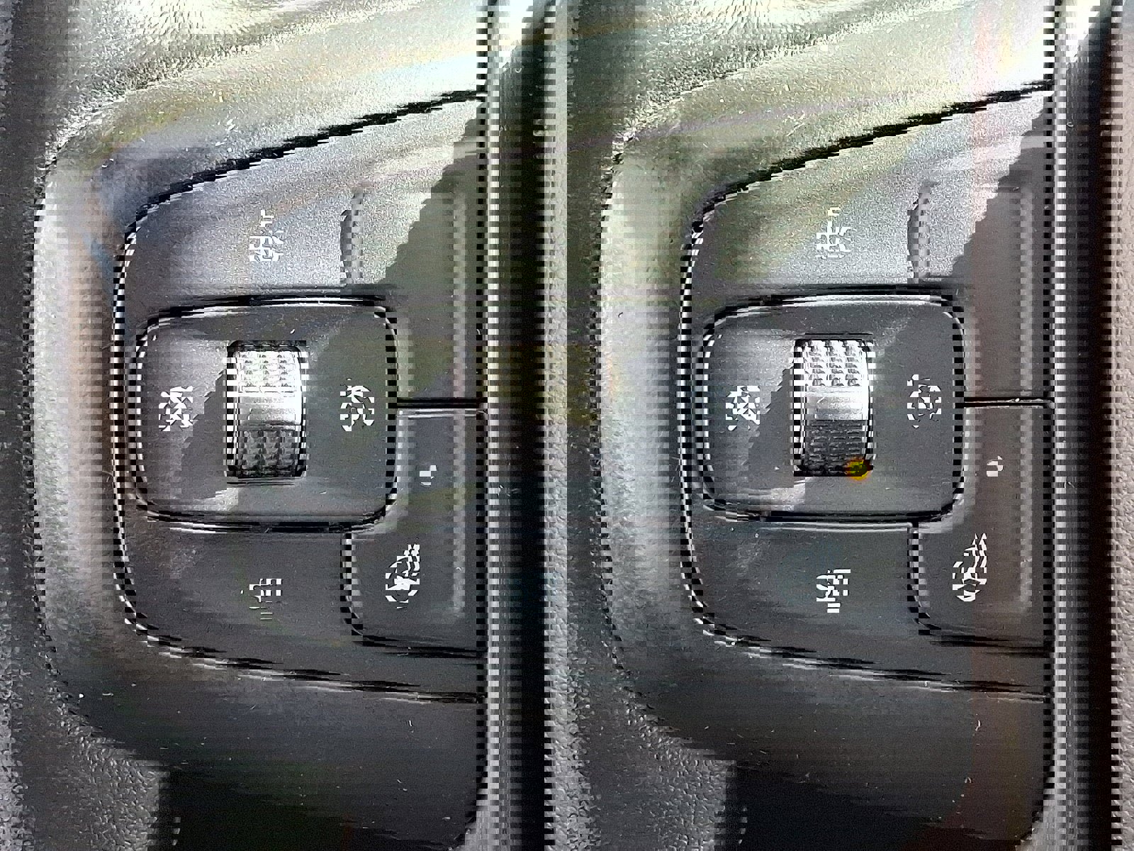 Used 2020 GMC Sierra 1500 AT4 w/ AT4 Preferred Package image 22