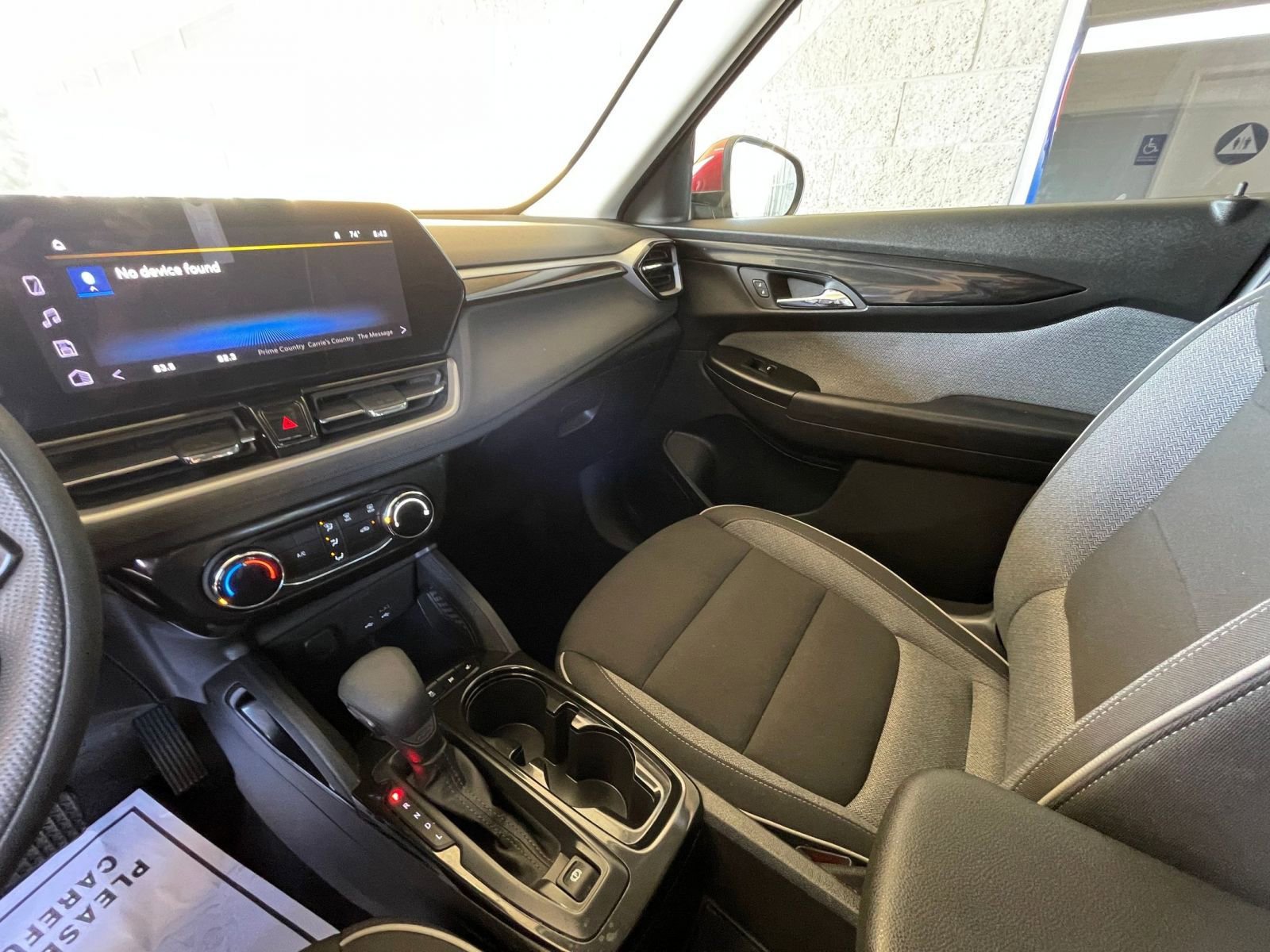 Used 2025 Chevrolet TrailBlazer LT image 34