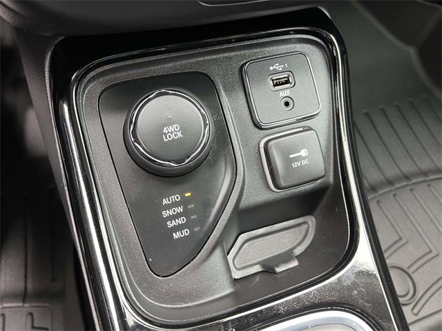 Used 2019 Jeep Compass Limited image 21