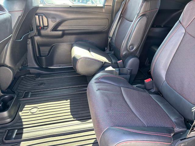 Certified 2025 Toyota Sienna XSE w/ XSE Premium Package image 18