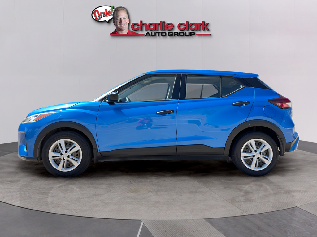 Certified 2022 Nissan Kicks S FWD image 2