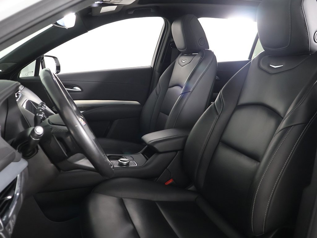 Used 2022 Cadillac XT4 Premium Luxury w/ Enhanced Visibility Package image 32