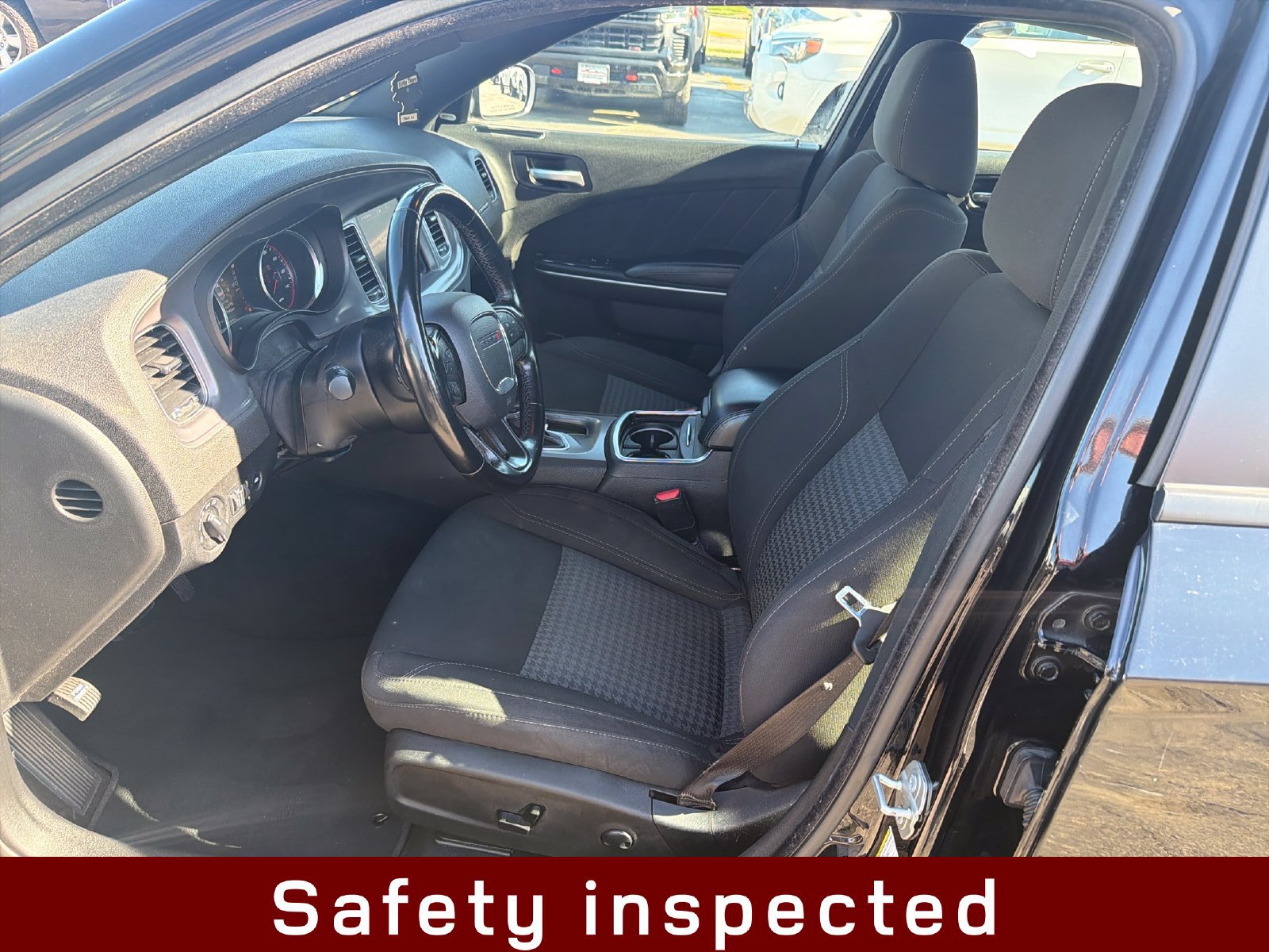 Used 2023 Dodge Charger SXT w/ Cold Weather Package RWD image 11