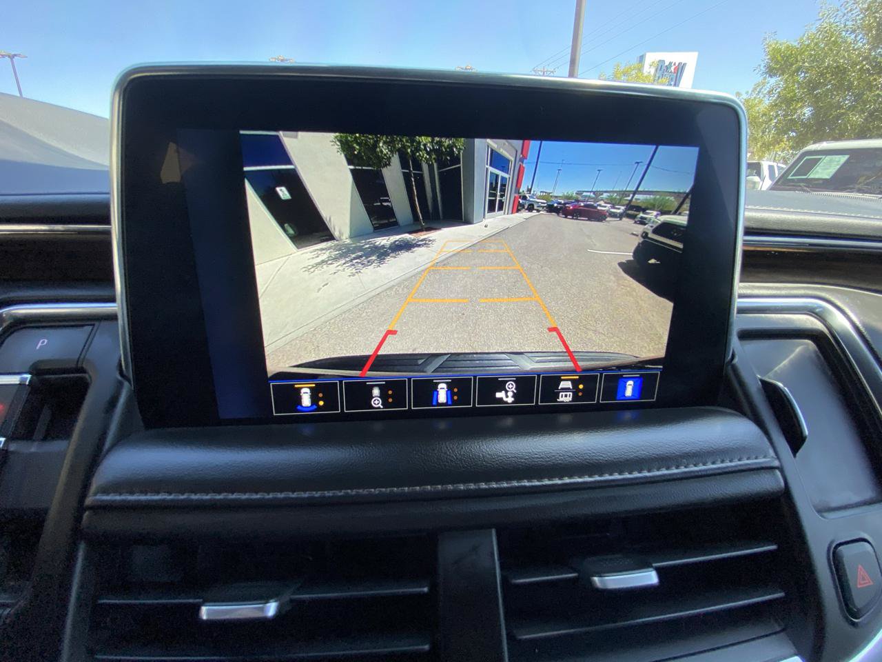 Used 2023 Chevrolet Tahoe High Country AWD/4WD image 39