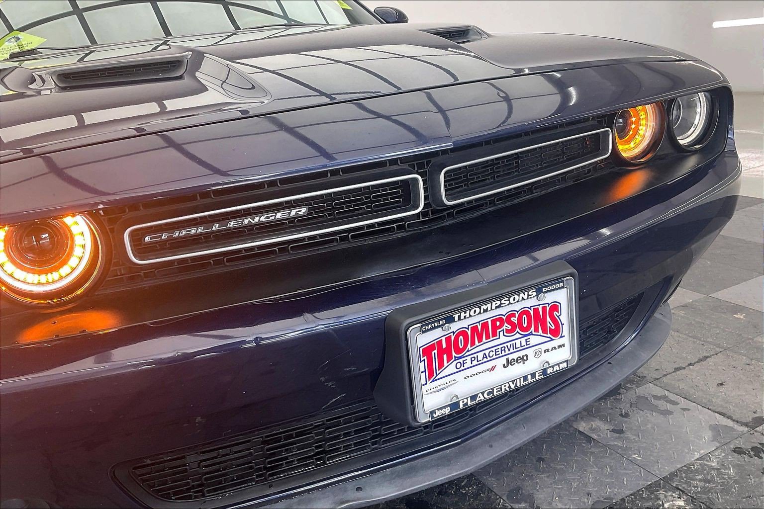 Used 2015 Dodge Challenger SXT w/ Driver Convenience Group RWD image 29