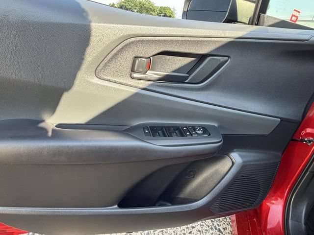 Used 2024 Toyota Prius LE FWD image 18