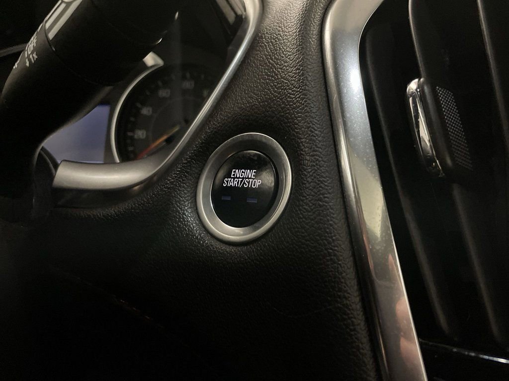 Used 2023 Chevrolet Traverse RS w/ LPO, Floor Liner Package image 11