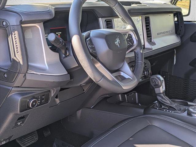 New 2025 Ford Bronco Outer Banks image 3