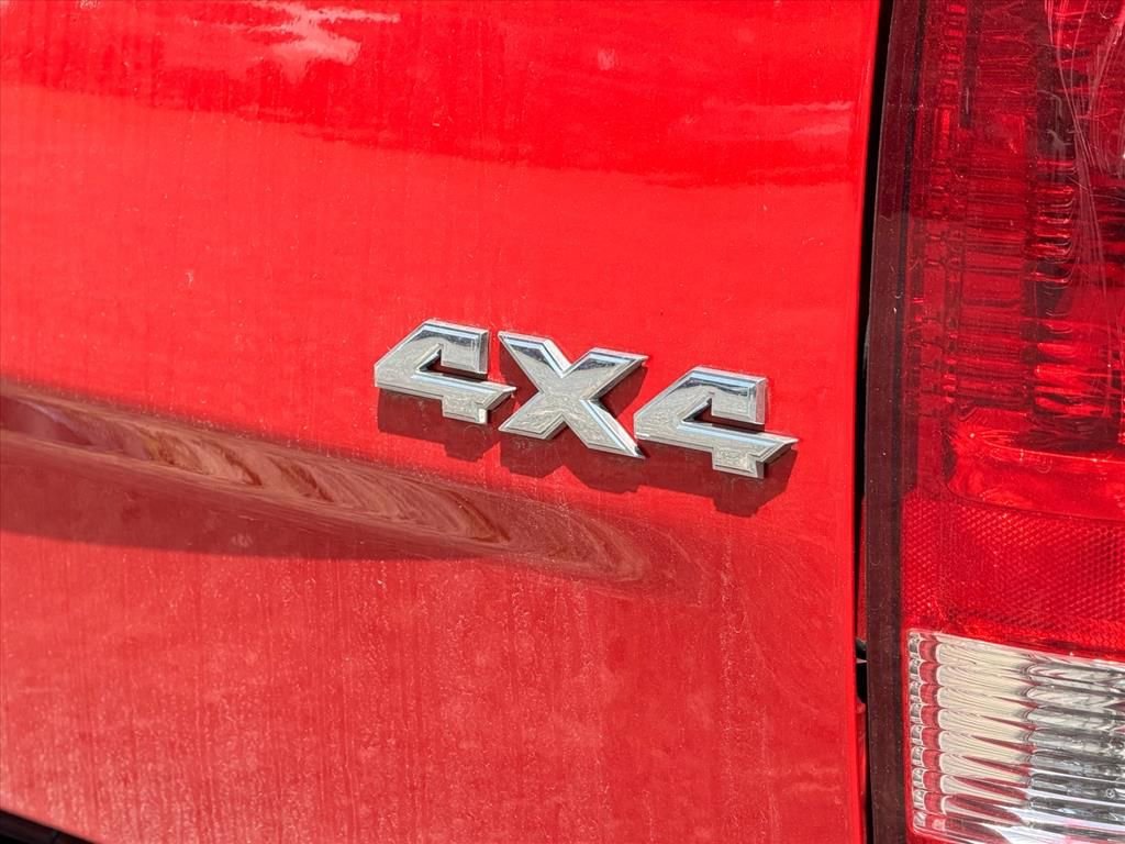 Used 2019 RAM 1500 Classic SLT AWD/4WD image 24
