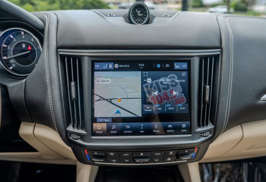 Used 2022 Maserati Levante GT image 10