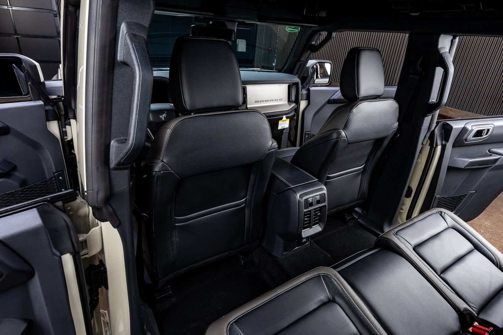 Used 2026 Ford Bronco Outer Banks AWD/4WD image 31