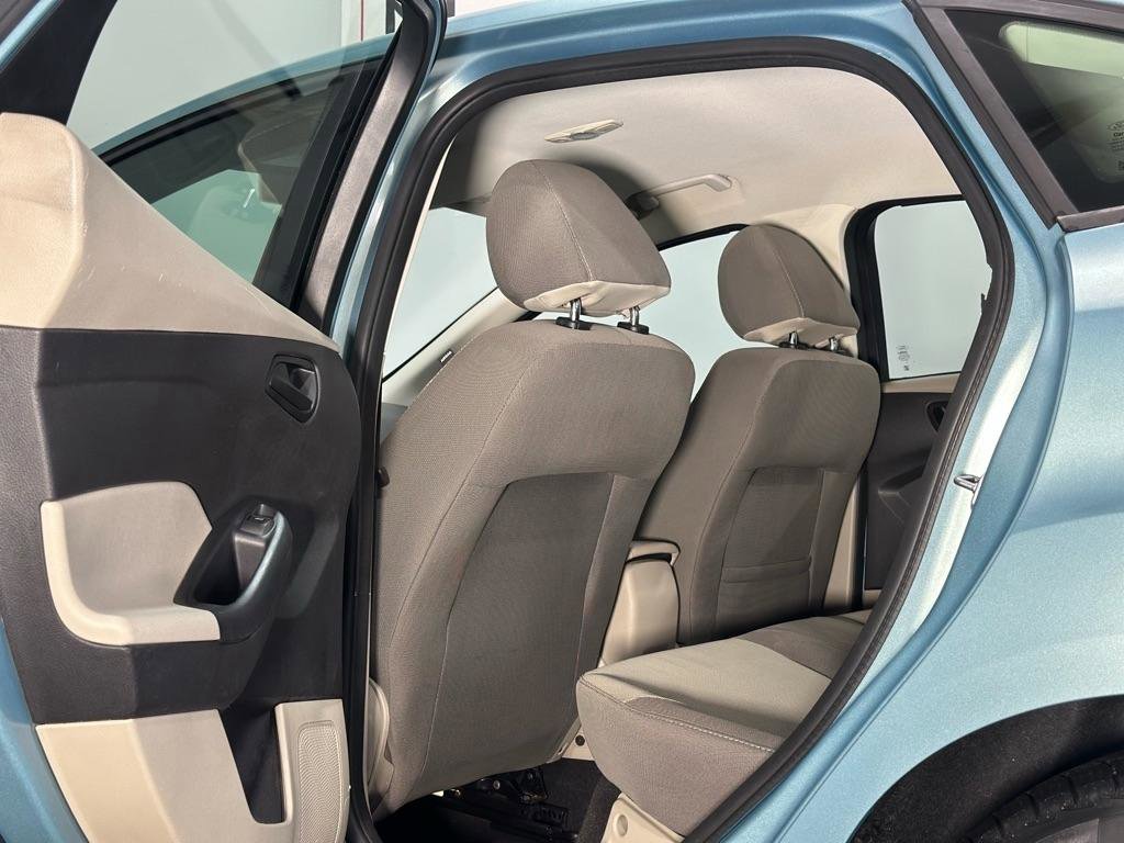 Used 2012 Ford Focus SE FWD image 12