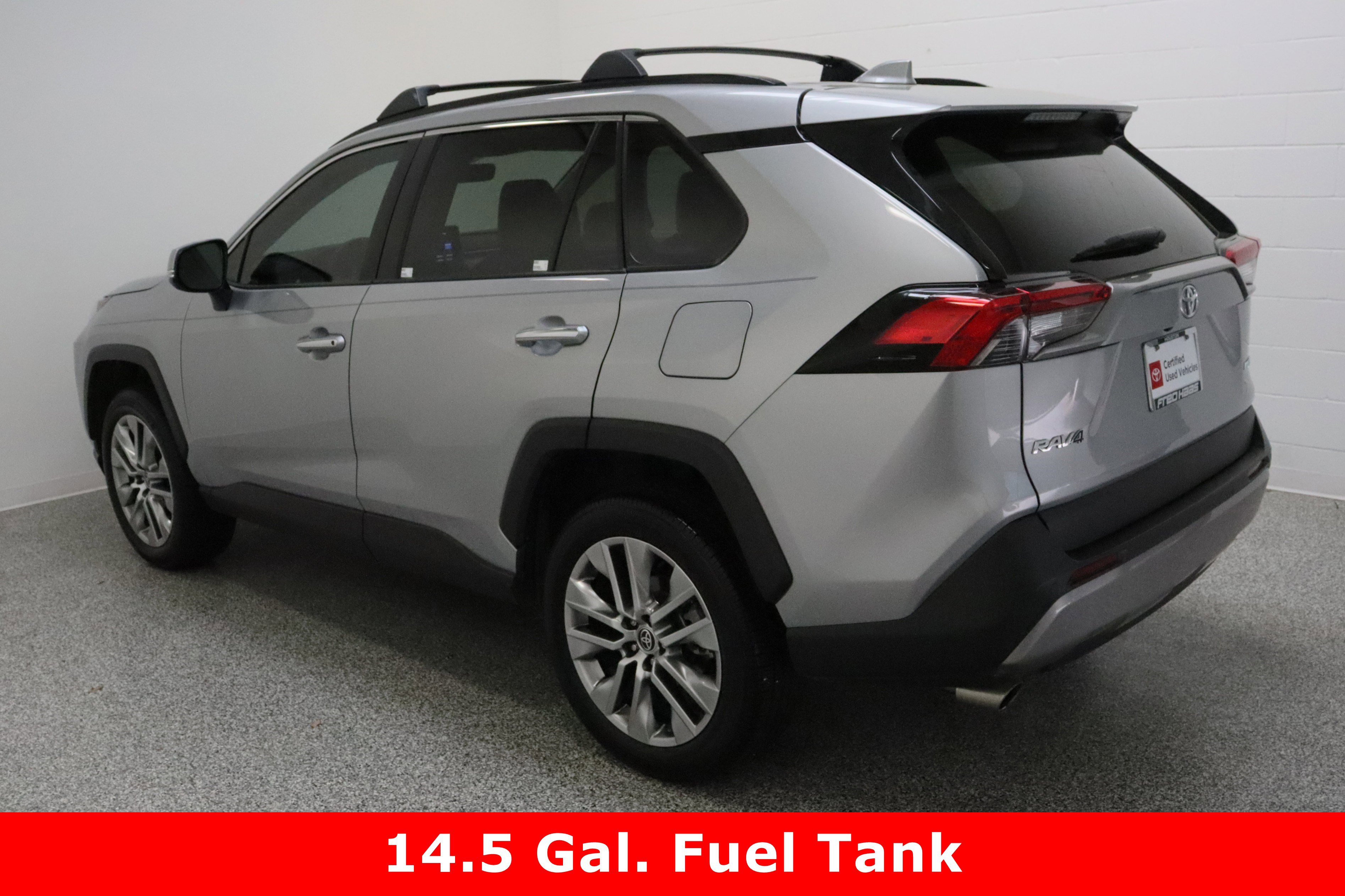 Certified 2022 Toyota RAV4 Limited FWD image 9