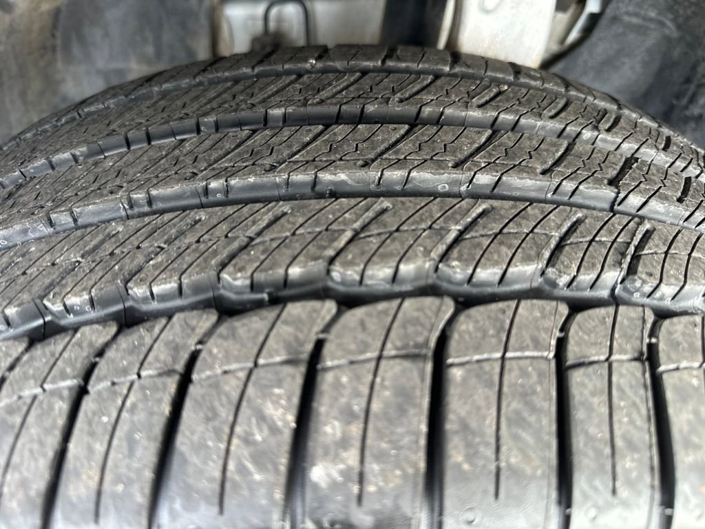 Certified 2023 Mercedes-Benz GLE 350 4MATIC w/ Premium Package image 16