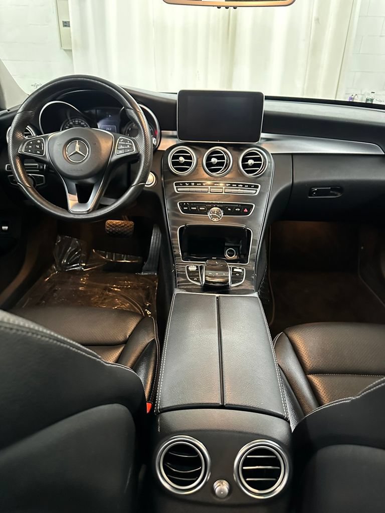 Used 2016 Mercedes-Benz C 300 4MATIC Sedan image 23