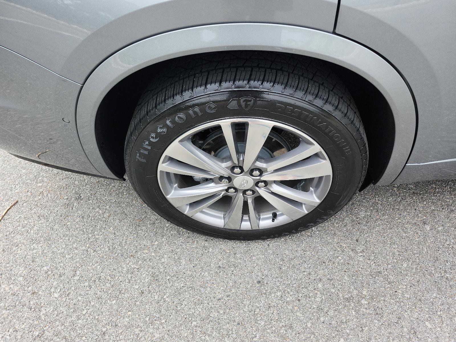 Used 2023 Cadillac XT6 Premium Luxury w/ Technology Package image 6