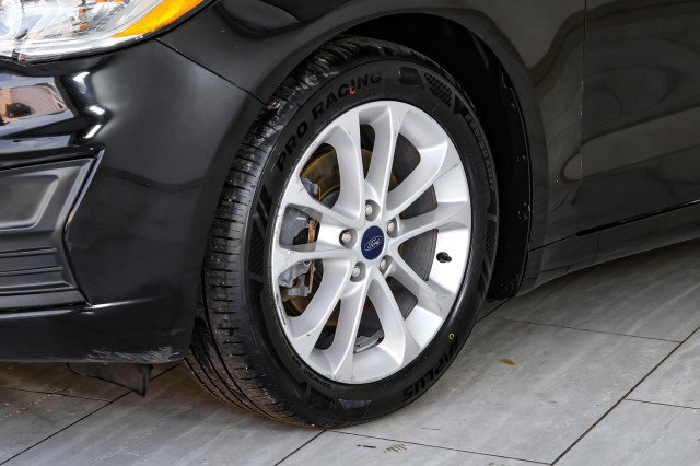 Used 2020 Ford Fusion SE image 55