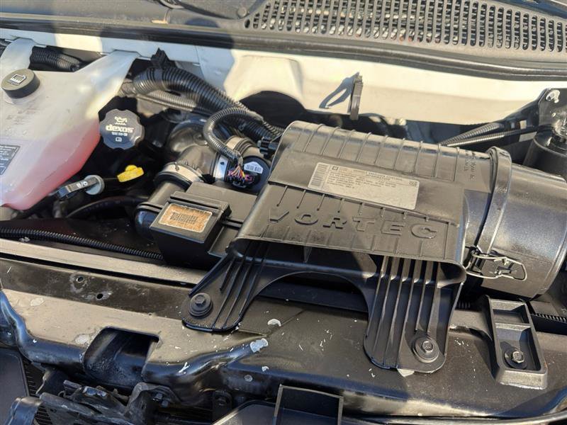 Used 2014 Chevrolet Express 2500 image 18