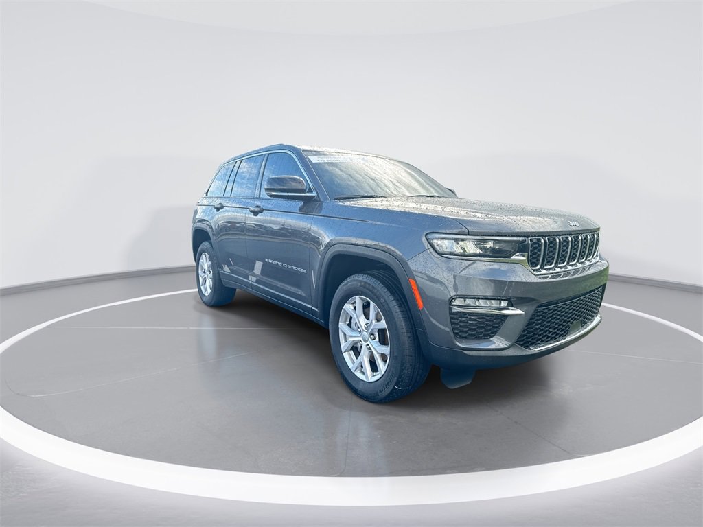 Used 2022 Jeep Grand Cherokee Limited image 2