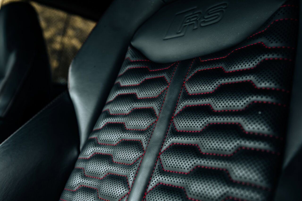 Used 2023 Audi RS Q8 w/ Black Optic Package AWD/4WD image 23