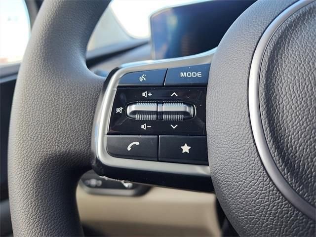 New 2026 Kia Carnival LX FWD image 26
