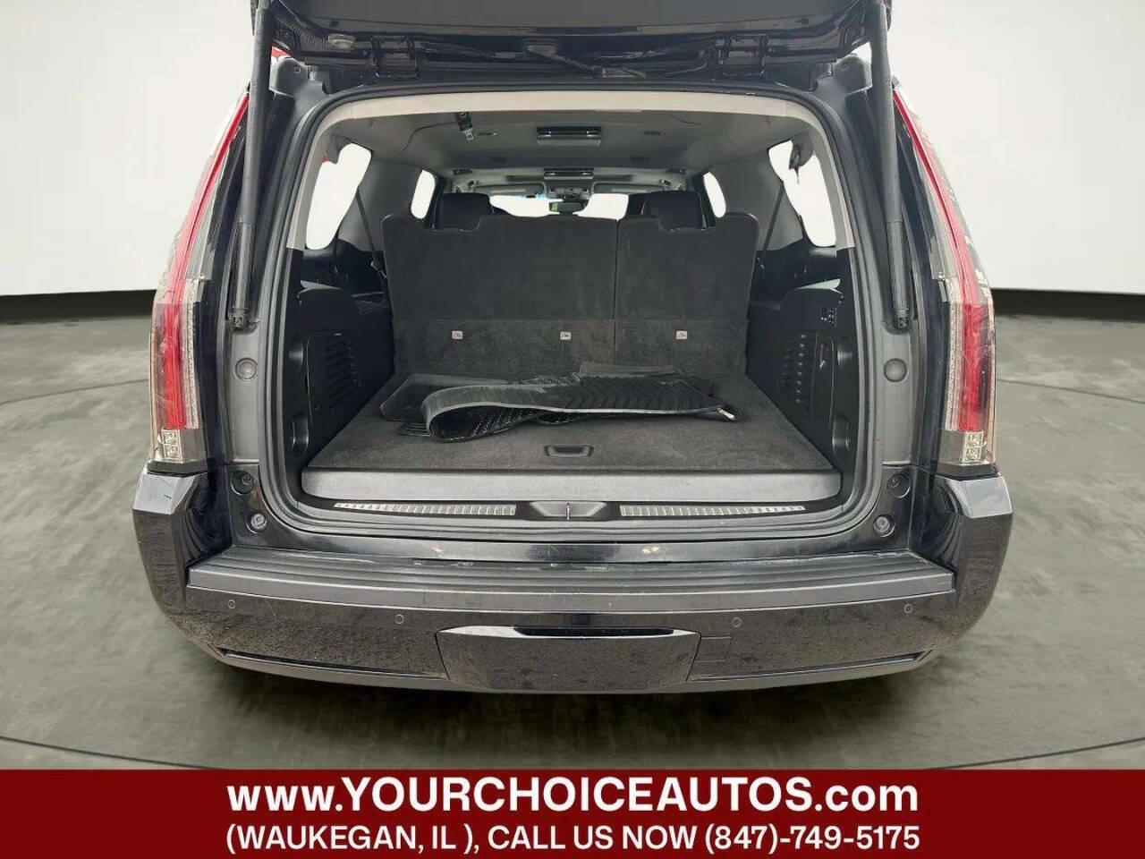 Used 2016 Cadillac Escalade ESV Luxury AWD/4WD image 15