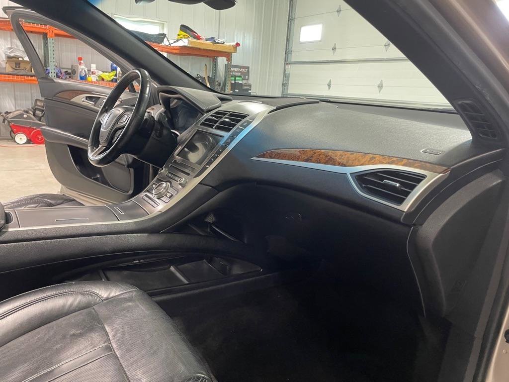 Used 2018 Lincoln MKZ Reserve w/ Technology Package AWD/4WD image 21