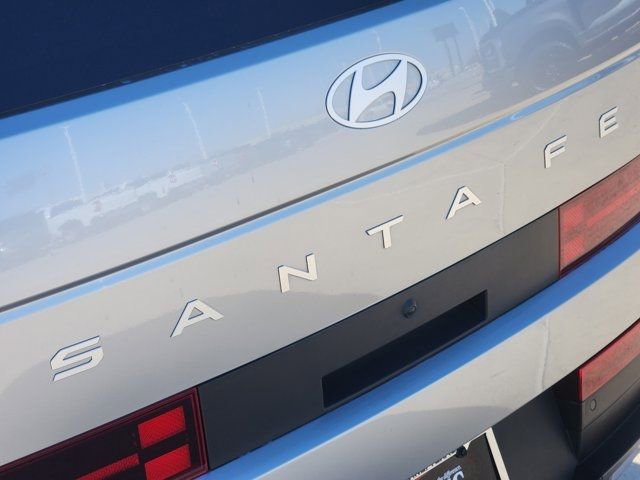 Used 2024 Hyundai Santa Fe SEL image 9