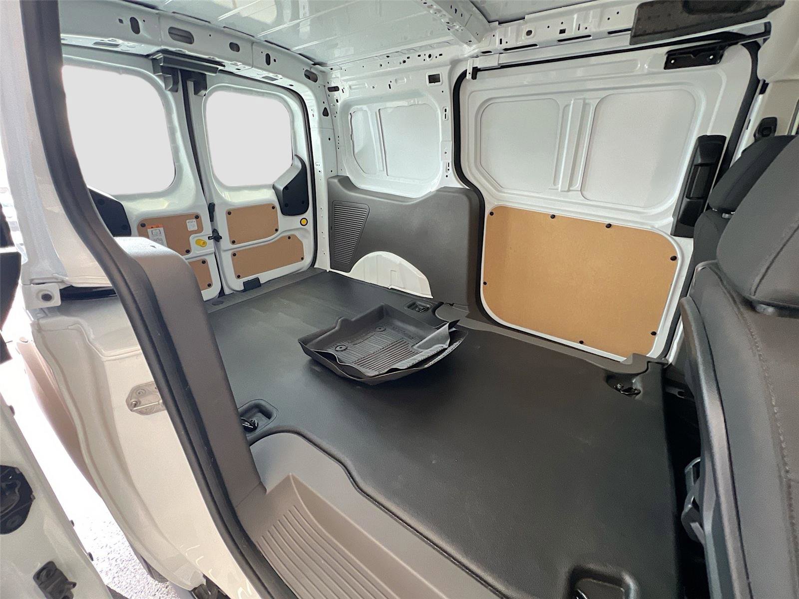 Used 2023 Ford Transit Connect XL image 24