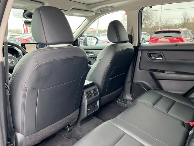 Used 2024 Nissan Rogue SL w/ SL Premium Package image 33