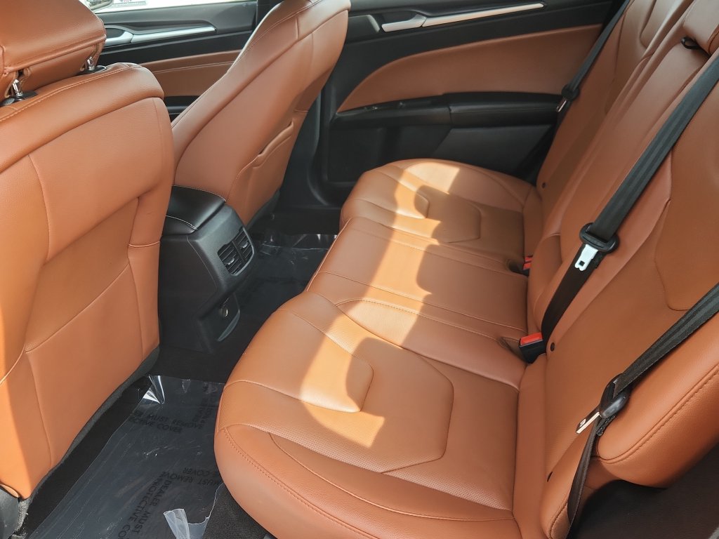 Used 2020 Ford Fusion Titanium FWD image 11
