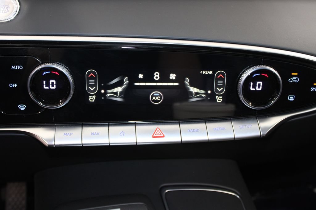 Used 2025 Genesis GV70 2.5T AWD/4WD image 44