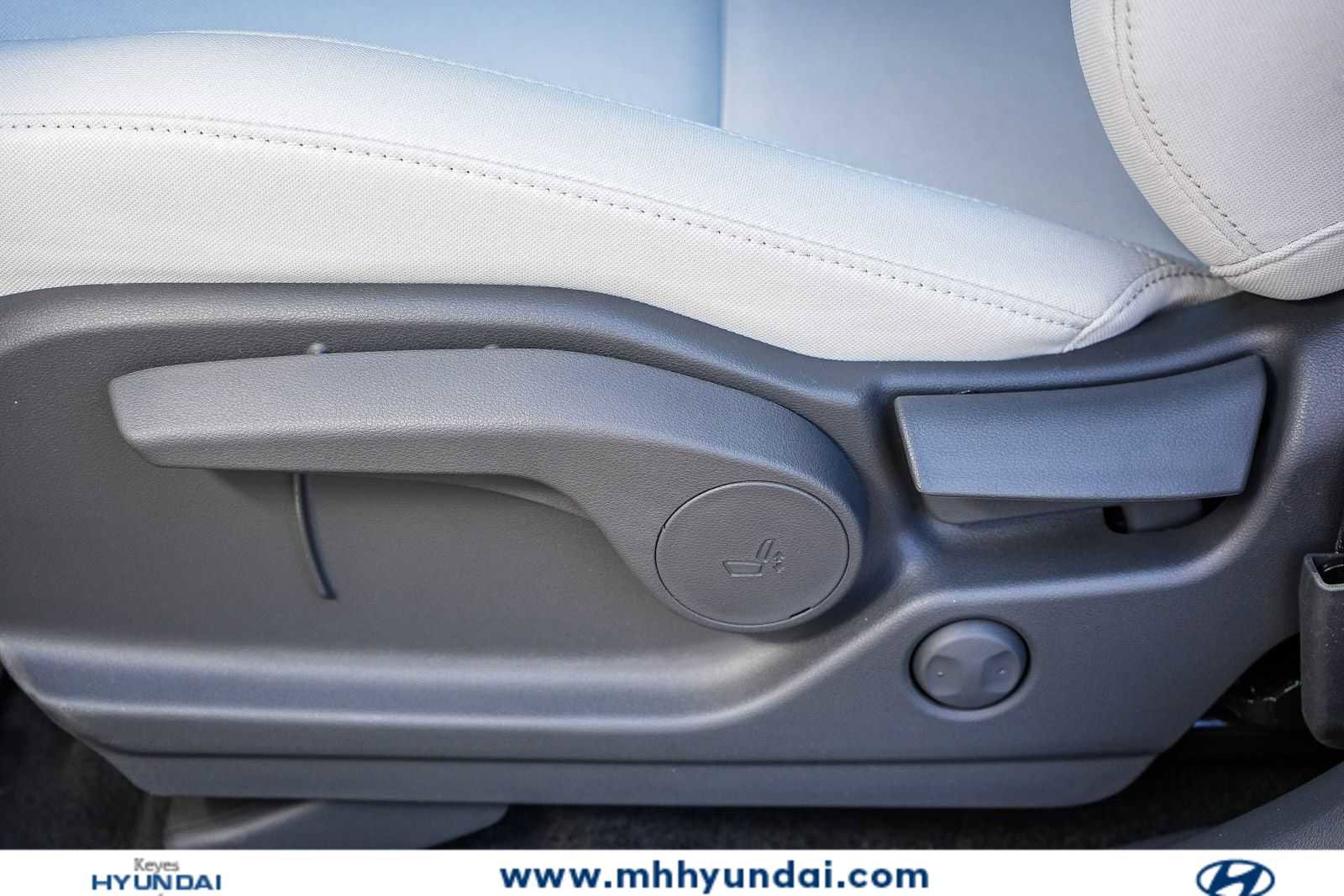 New 2026 Hyundai Santa Fe SE FWD image 22
