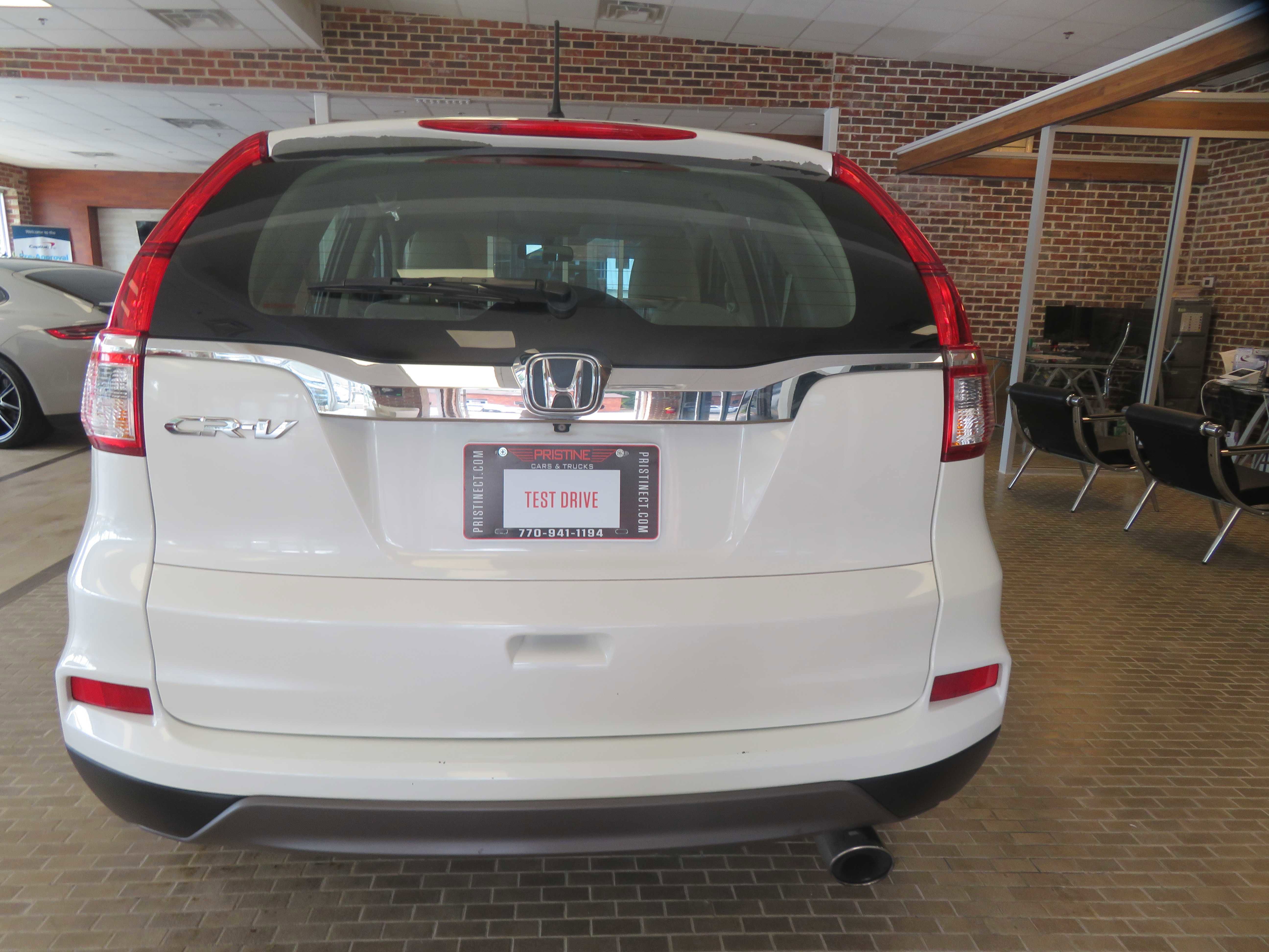 Used 2015 Honda CR-V LX image 6