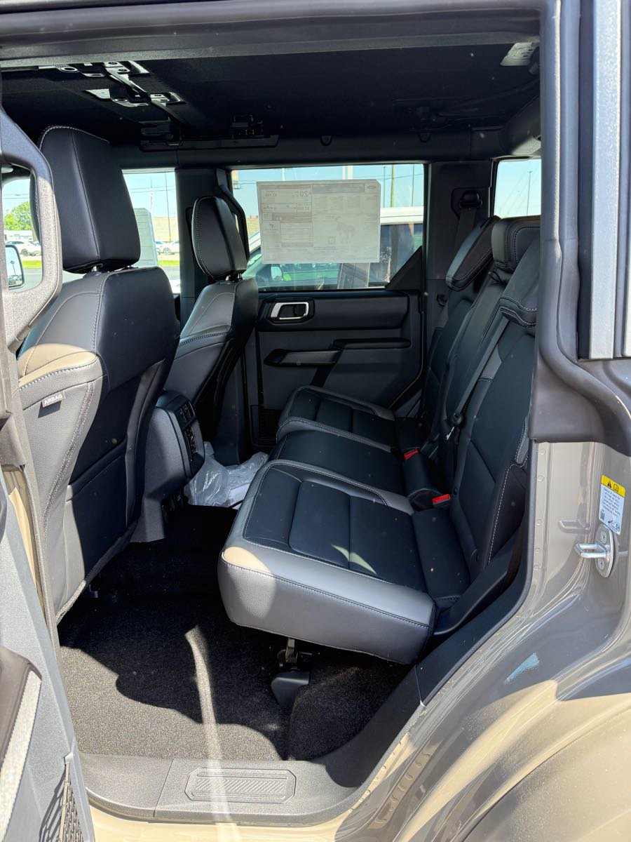 New 2025 Ford Bronco Outer Banks w/ Matte Film Protection Package image 11