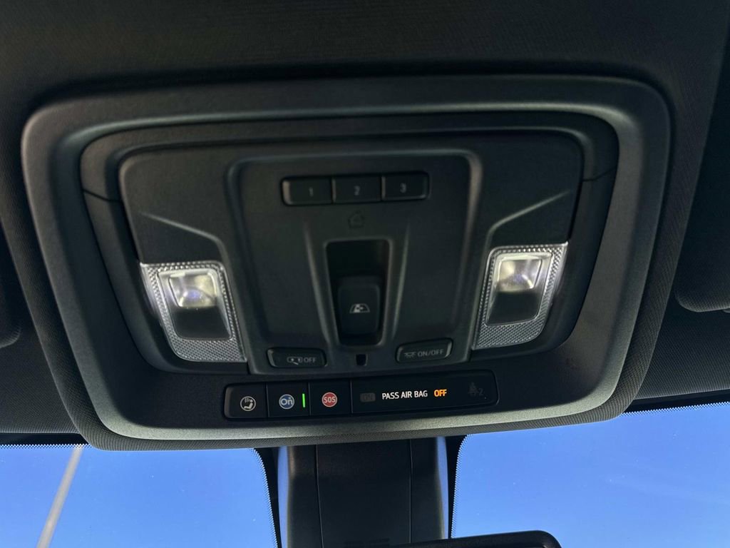 Used 2022 GMC Sierra 1500 AT4 w/ AT4 Premium Package image 36